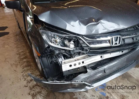 2019 Honda Odyssey Lx z USA, uszkodzony, nr VIN 5FNRL6H22KB047283